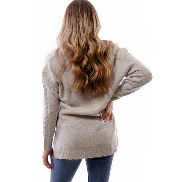 CLOTH by RDI V-Neck Grey Braided Pattern Cable Knit Sweater Womens Small S - Picture 3 of 5